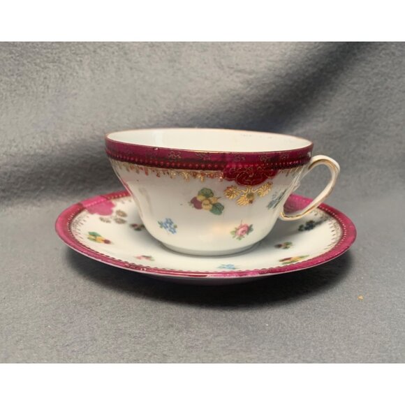 Vintage Victoria Austria Floral Teacup & Saucer Set Porcelain China - Picture 9 of 16